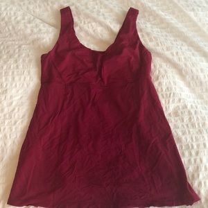 Lululemon women’s size 8 yoga top